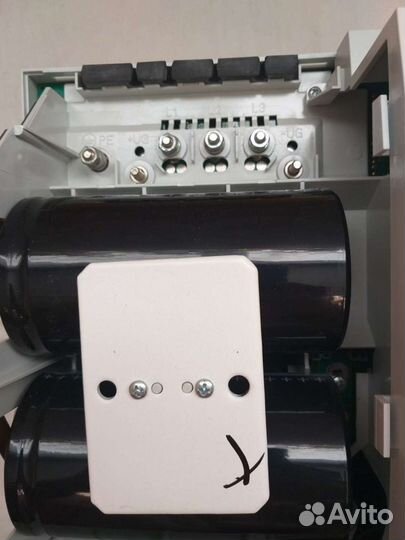 Частотный преобразователь lenze EVF8221-E