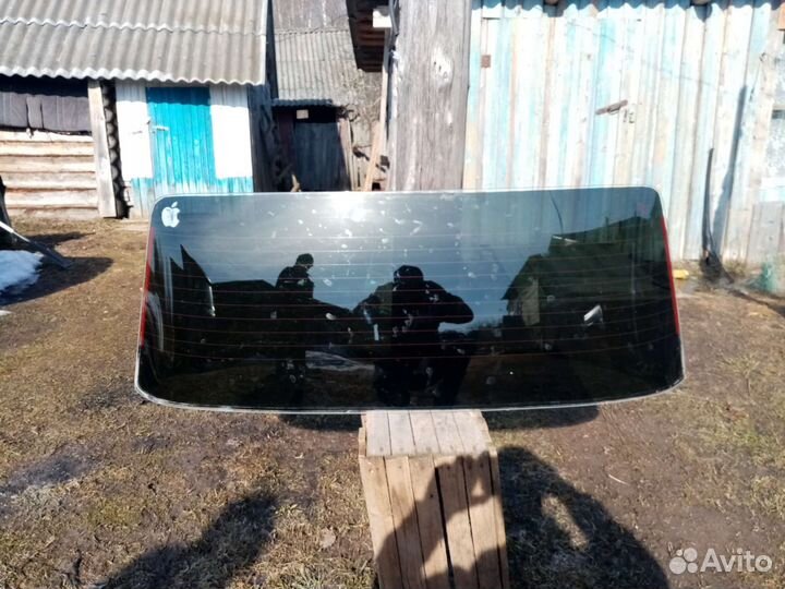 Заднее стекло ваз 2107