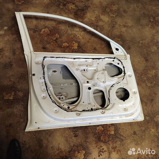 Дверь передняя левая Kia rio 4 оригинал