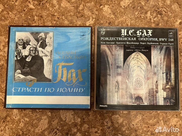 Виниловые пластинки много