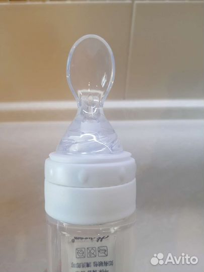 Бутылочка силиконовая с ложечкой Новая 90мл