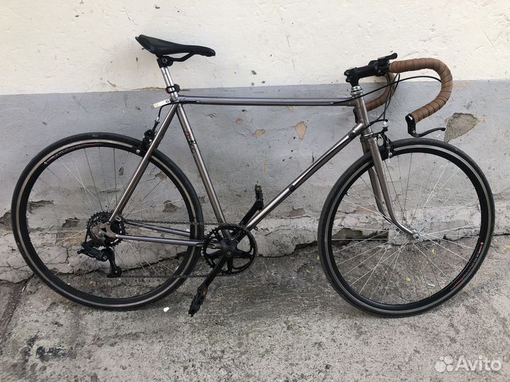 Шоссейник на раме хвз