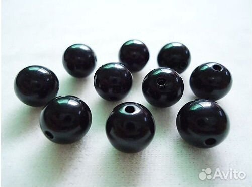 Черные бусины