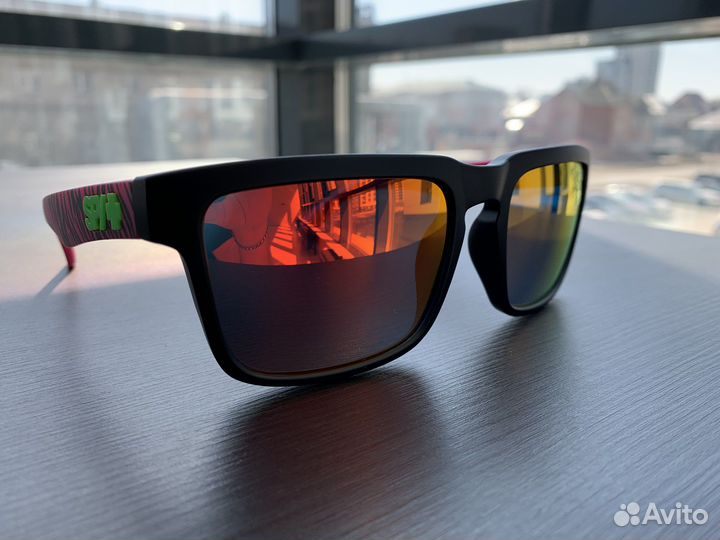 Солнцезащитные очки с поляризацией Spy Ken Block