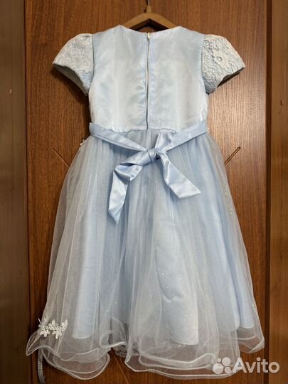 Нарядное платье