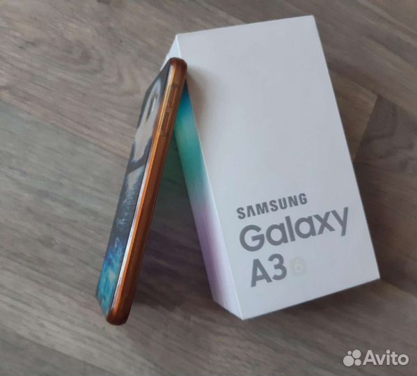 Телефон Samsung