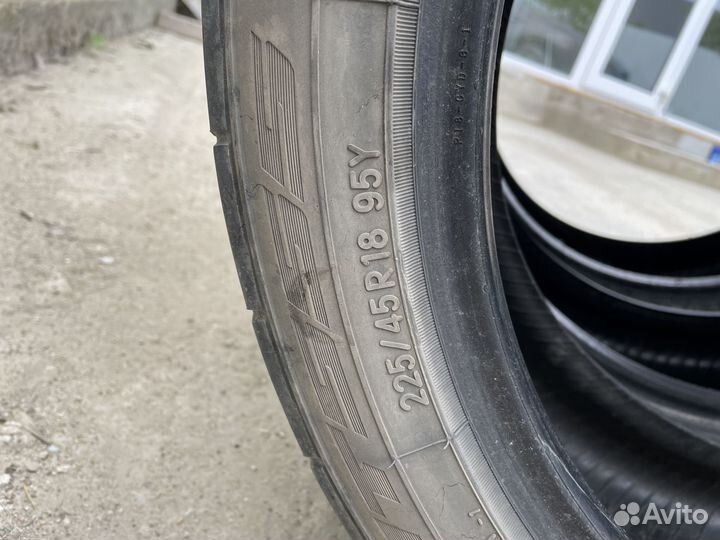 Nitto NT555 G2 225/45 R18 95Y