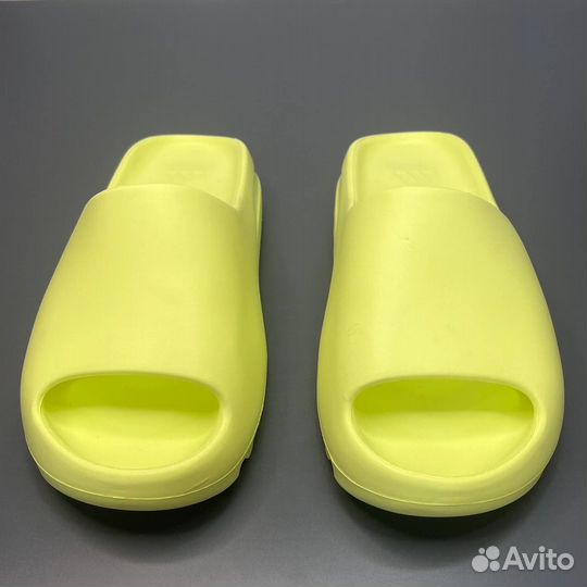 Тапочки Adidas Yeezy slide glow Green