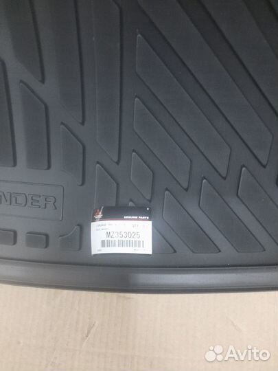 Коврик багажника Outlander б/органайзера MZ353025