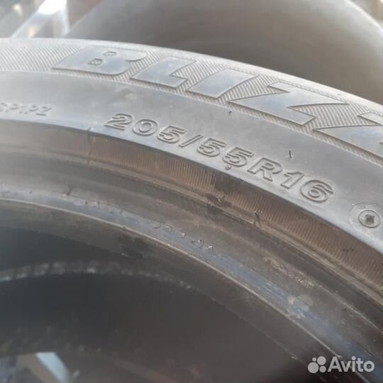 Bridgestone Blizzak Spike-01 205/55 R16