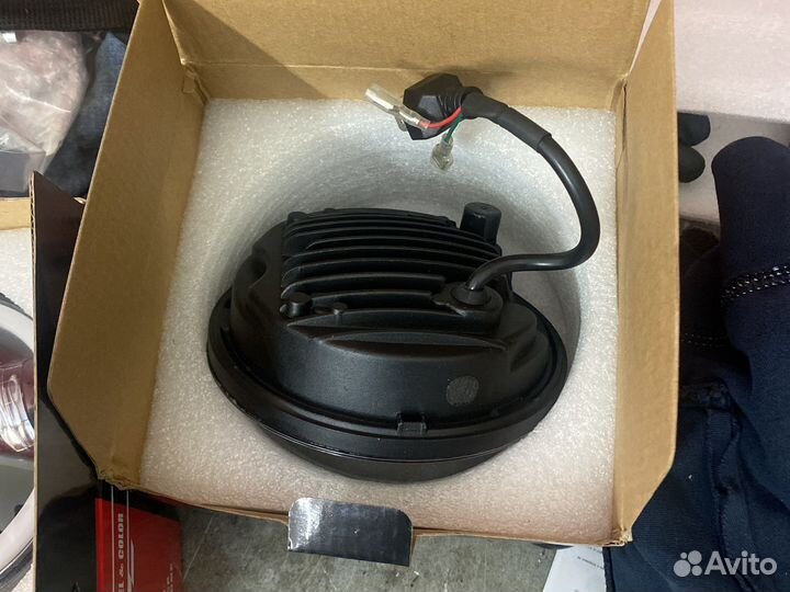 Фара triumph harley davidson