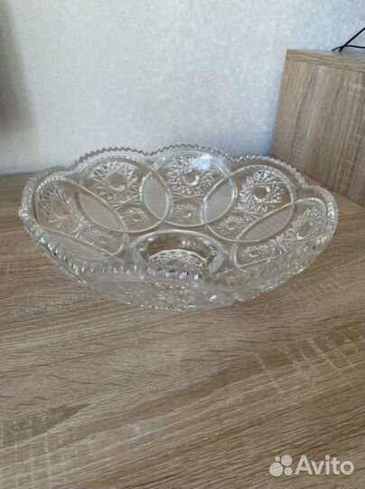 Хрустальная ваза