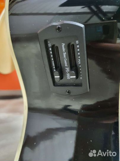 Электроакустическая гитара