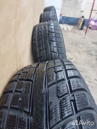 Yokohama Geolandar I/T-S G073 215/65 R16 98Q