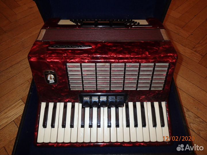 Аккордеон Weltmeister Stella 3/4