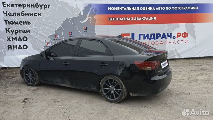 Усилитель переднего бампера Kia Cerato (TD) 86530