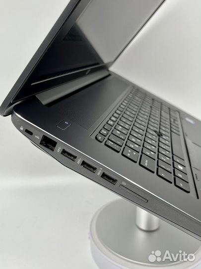 Ноутбук HP zbook 17 G3 SSD 512/Xeon E3