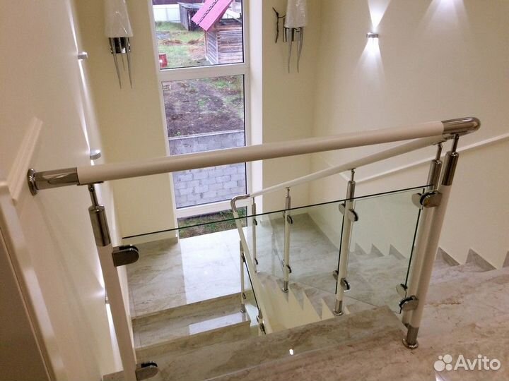 Ограждения для лестниц стекло