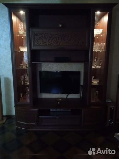 Стенка в гостиную