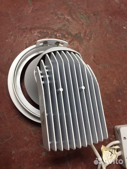 Светильник потолочный lival