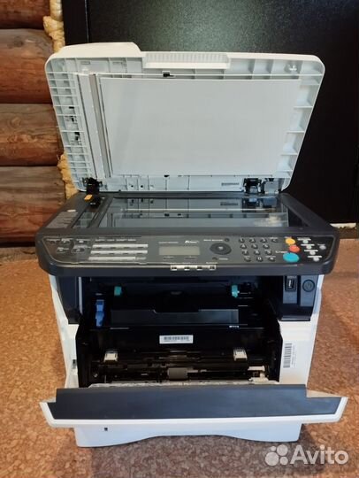 Мфу Kyocera m2030dn, fs-1135mfp, fs-1035mfp