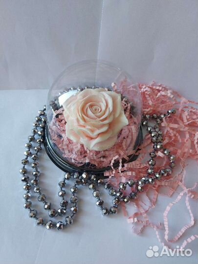 Роза в колбе