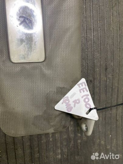 Козырек солнцезащитный передний правый Toyota