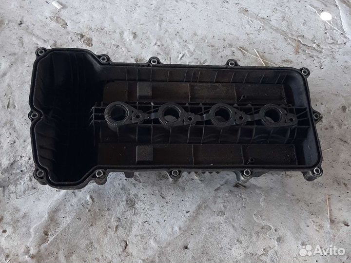 Клапанная крышка Hyundai Solaris 1.6i