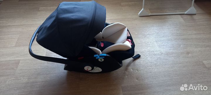Детское автокресло от 0