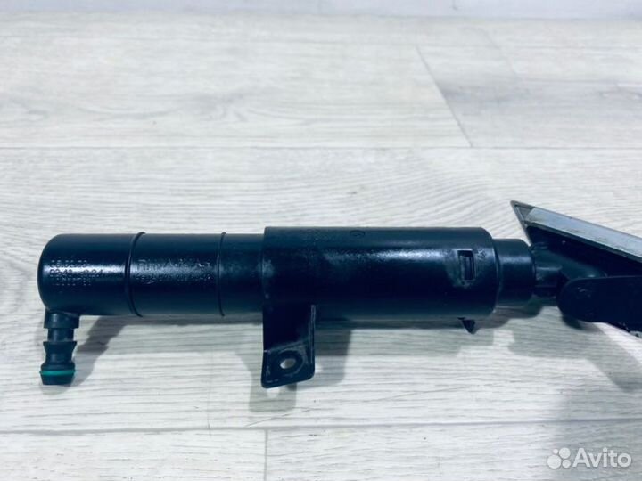 Форсунка омывателя фар левая Land Rover Range