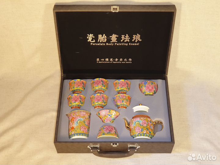 Подарочные наборы. Чайные сервизы