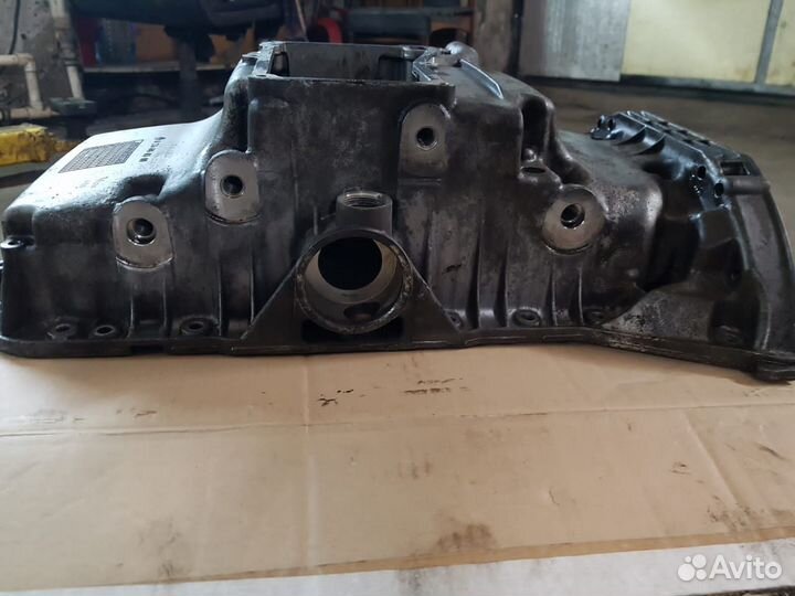 Масляный поддон мерседес w212