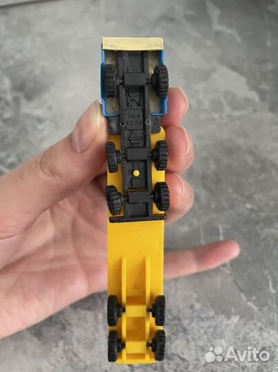 Машинка Taтpa с пpицeпoм мinоl