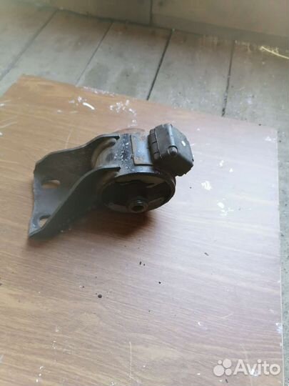 Подушка АКПП