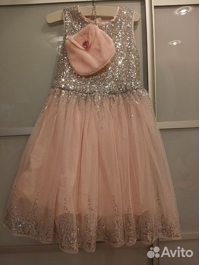 Платье для девочки праздничное