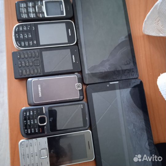 Nokia 1600