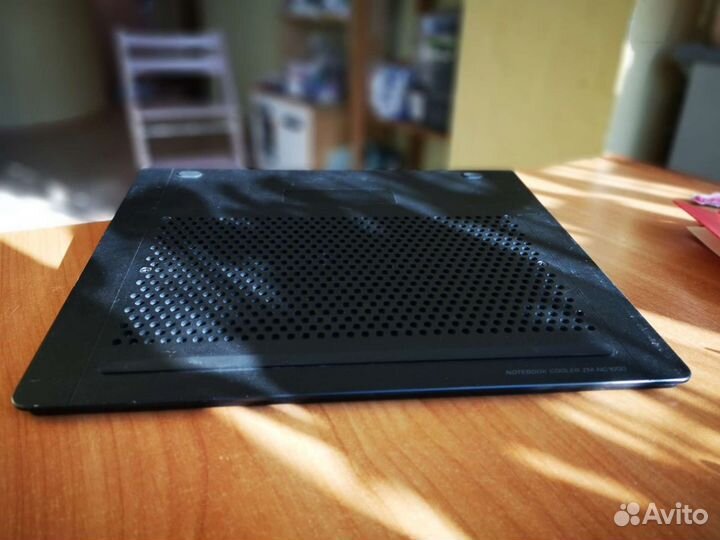Подставка для охлаждения ноутбука