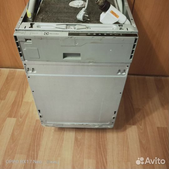 Посудомоечная машина встраиваемая electrolux