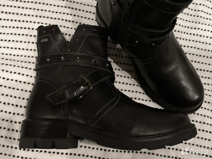 Полусапожки женские новые демисезонные оригинал 35