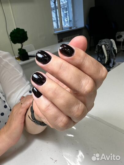 Маникюр педикюр