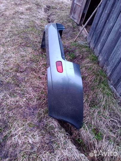 Продам бампер от приоры универсал