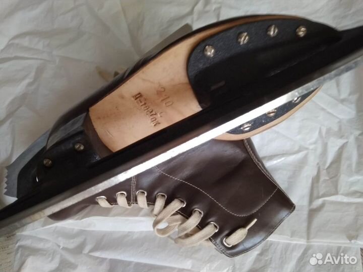 Коньки фигурные кожаные СССР