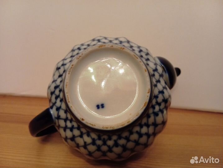 Кобальтовая сетка:чайник,сахарница,блюдца