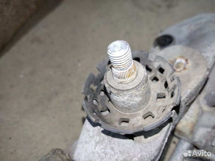 Трапеция стеклоочистителей Mitsubishi Lancer 9