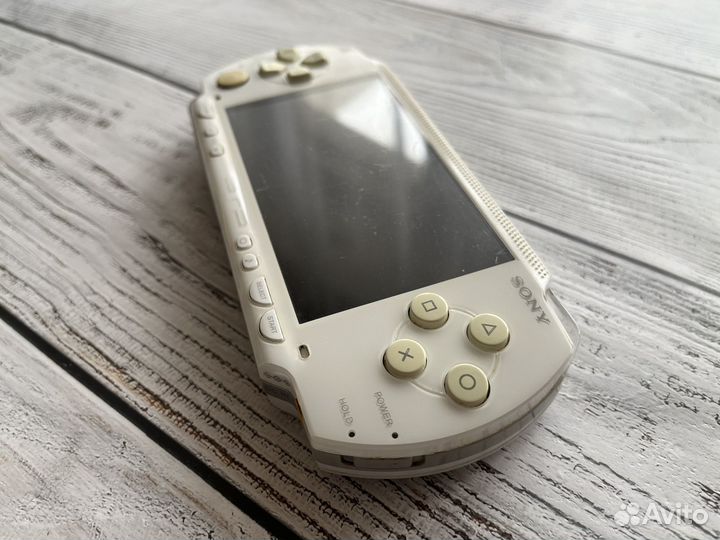 Sony PSP-1004 32Gb white