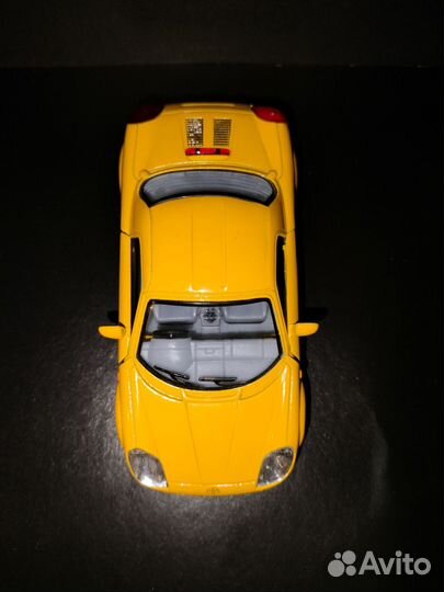 Машинка металлическая Toyota MR-2