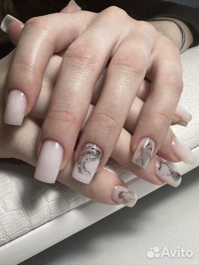 Мастер маникюра и педикюра