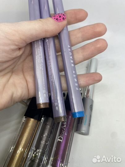 Жидкие тени и карандаши для глаз