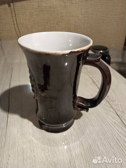 Кувшинчики, кружки, пепельница