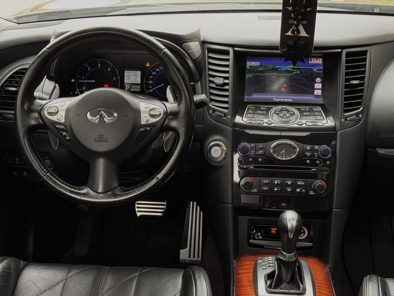 Infiniti FX30: фото из отзыва